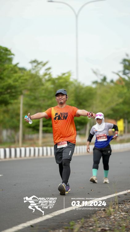 Race photo from Arutmin Borneo Run 2024
