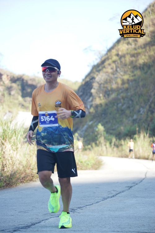 Race photo from Kelud Vertical Challenge 2024