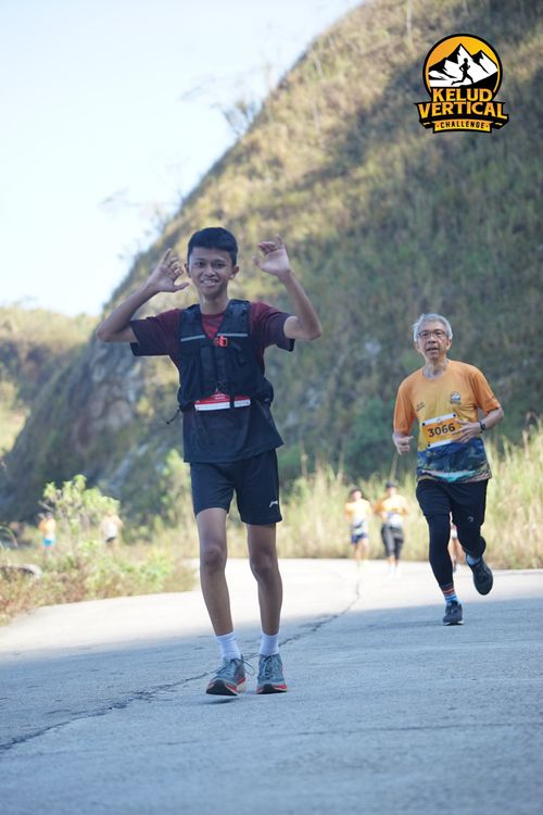 Race photo from Kelud Vertical Challenge 2024
