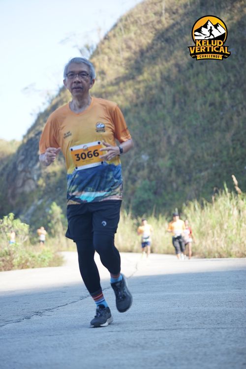 Race photo from Kelud Vertical Challenge 2024