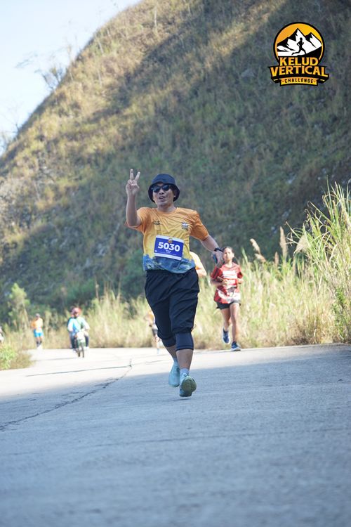 Race photo from Kelud Vertical Challenge 2024