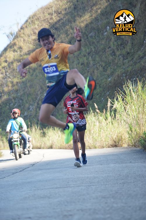 Race photo from Kelud Vertical Challenge 2024