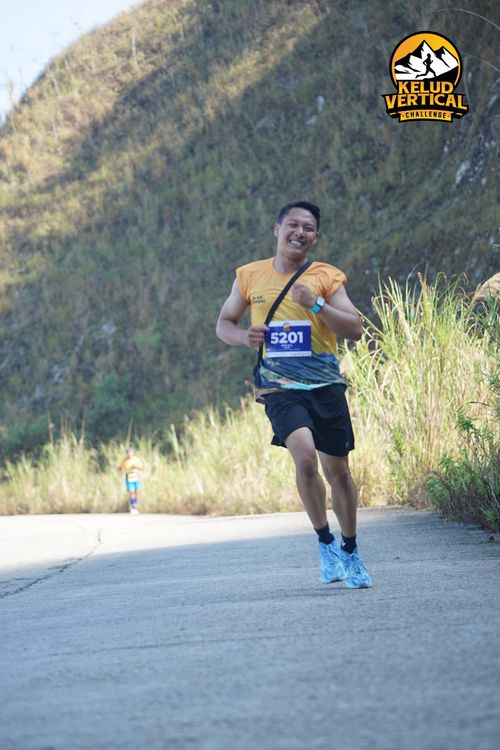 Race photo from Kelud Vertical Challenge 2024