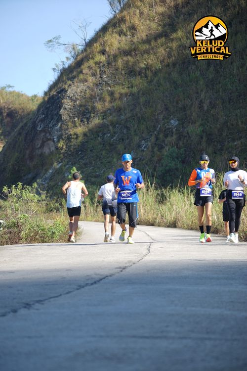 Race photo from Kelud Vertical Challenge 2024