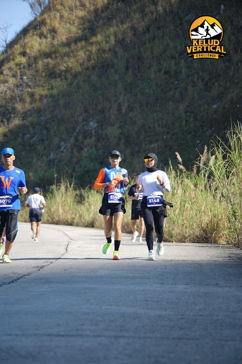 Race photo from Kelud Vertical Challenge 2024