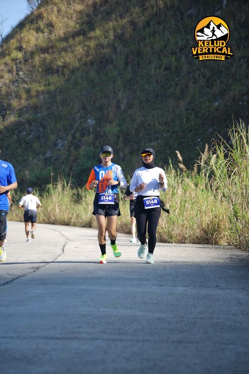 Race photo from Kelud Vertical Challenge 2024