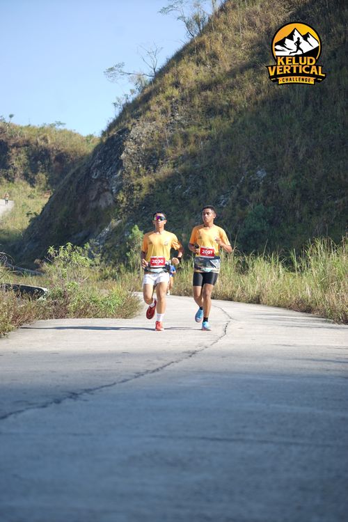 Race photo from Kelud Vertical Challenge 2024
