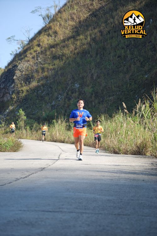 Race photo from Kelud Vertical Challenge 2024