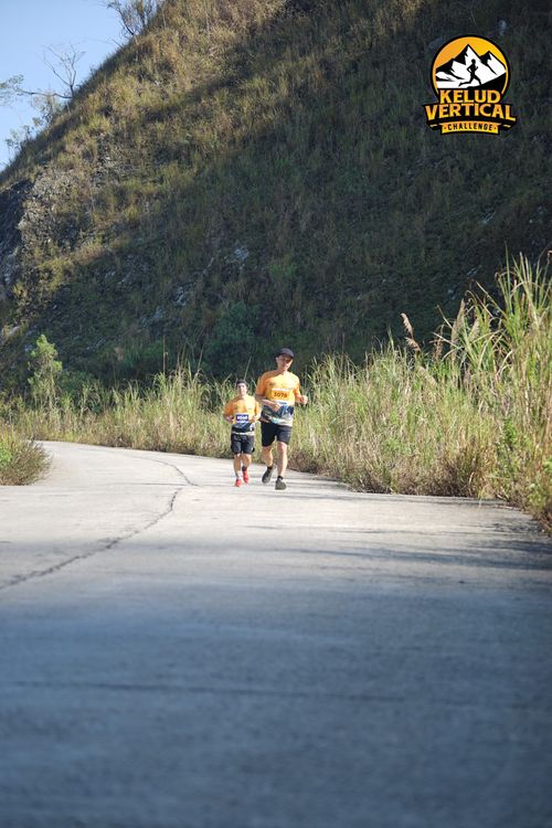 Race photo from Kelud Vertical Challenge 2024