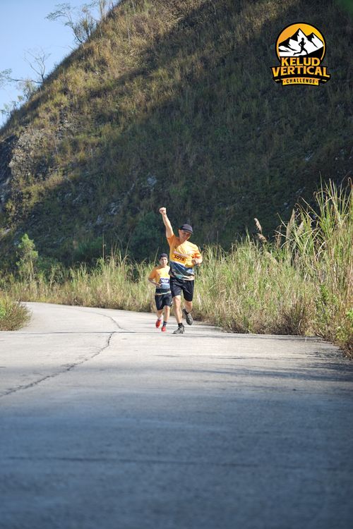 Race photo from Kelud Vertical Challenge 2024