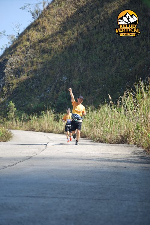 Race photo from Kelud Vertical Challenge 2024