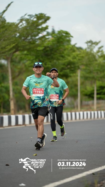 Race photo from Arutmin Borneo Run 2024