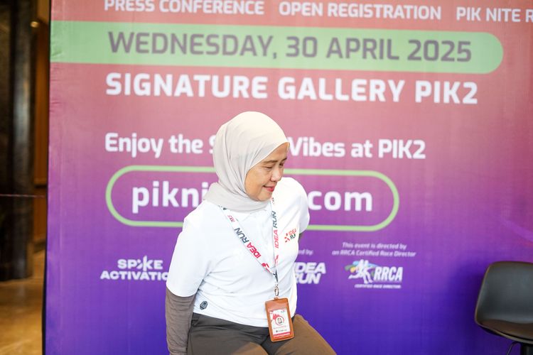 Race photo from PIK NITE RUN VIBES