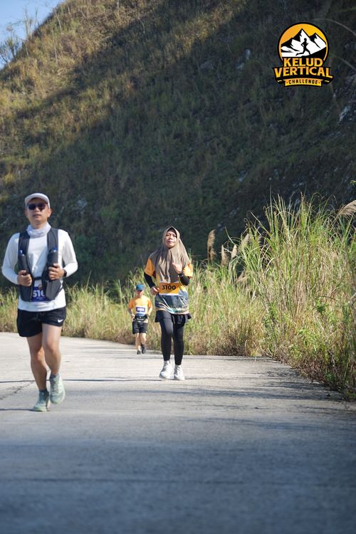 Race photo from Kelud Vertical Challenge 2024