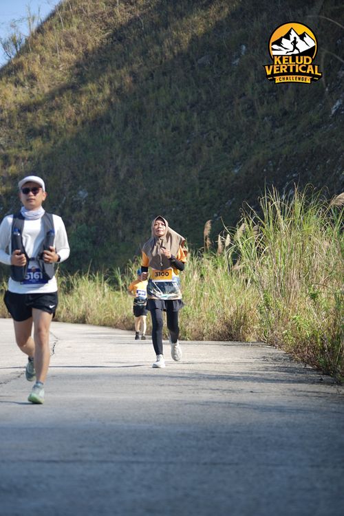 Race photo from Kelud Vertical Challenge 2024