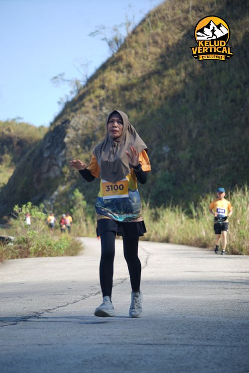 Race photo from Kelud Vertical Challenge 2024