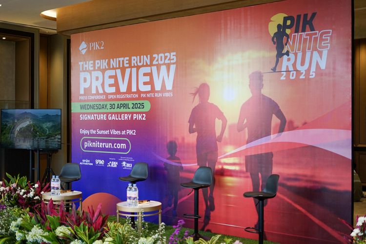 Race photo from PIK NITE RUN VIBES