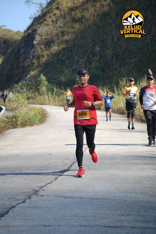 Race photo from Kelud Vertical Challenge 2024