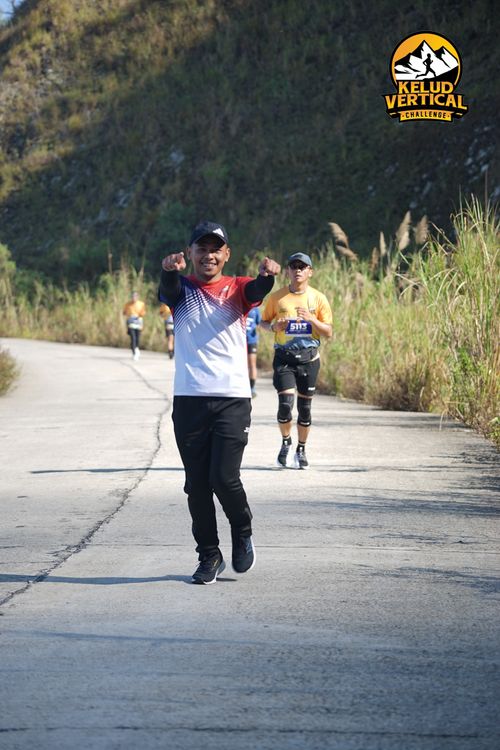 Race photo from Kelud Vertical Challenge 2024