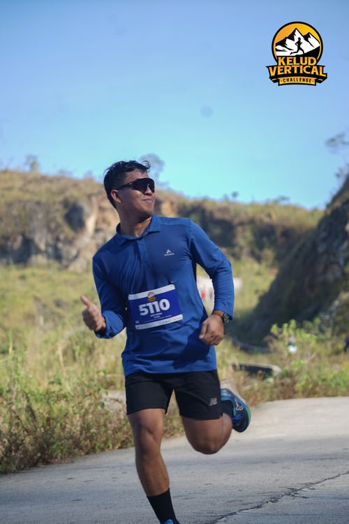 Race photo from Kelud Vertical Challenge 2024