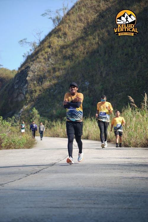 Race photo from Kelud Vertical Challenge 2024