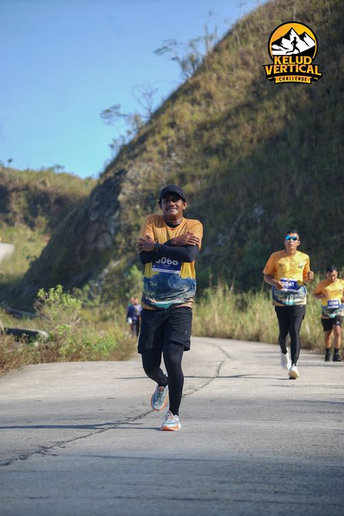 Race photo from Kelud Vertical Challenge 2024