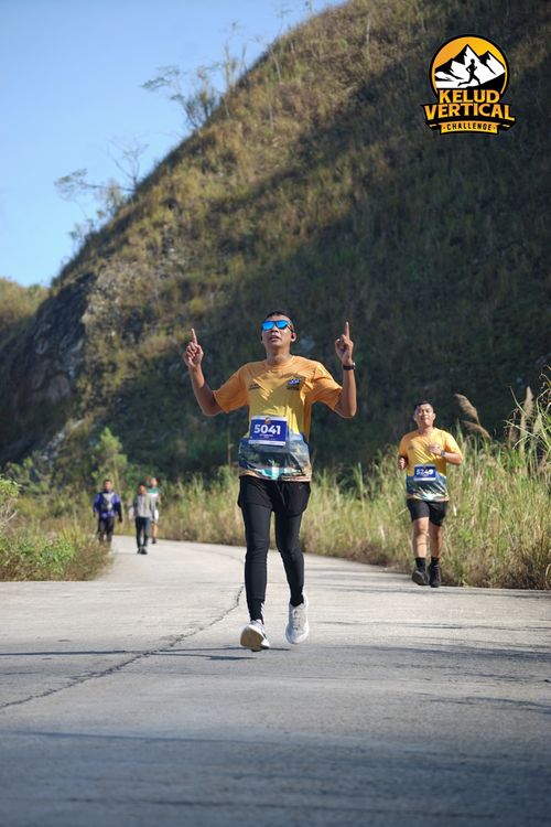 Race photo from Kelud Vertical Challenge 2024