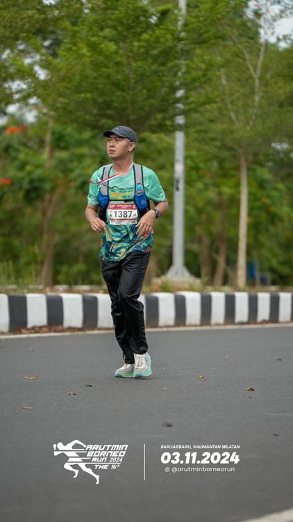 Race photo from Arutmin Borneo Run 2024