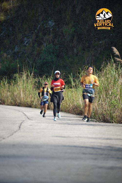 Race photo from Kelud Vertical Challenge 2024
