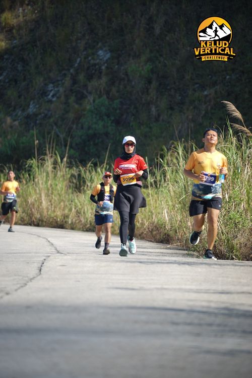 Race photo from Kelud Vertical Challenge 2024