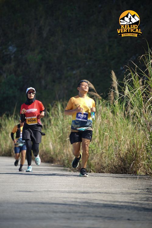 Race photo from Kelud Vertical Challenge 2024