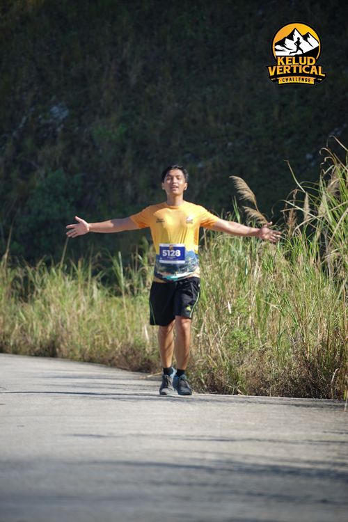 Race photo from Kelud Vertical Challenge 2024