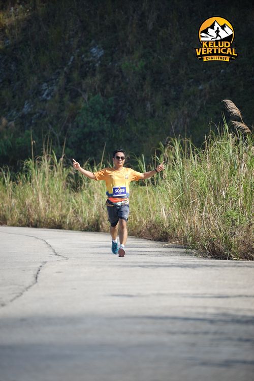 Race photo from Kelud Vertical Challenge 2024