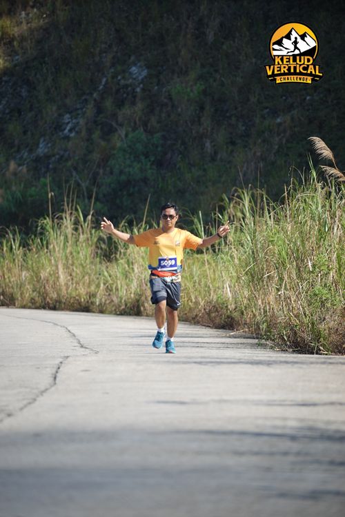 Race photo from Kelud Vertical Challenge 2024