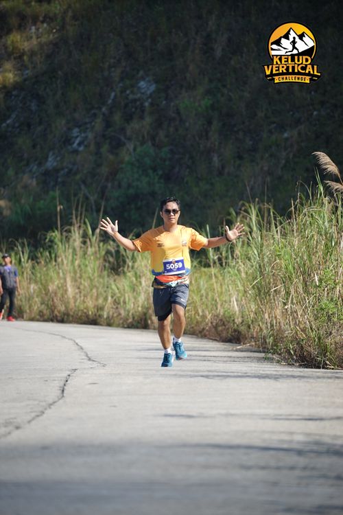 Race photo from Kelud Vertical Challenge 2024
