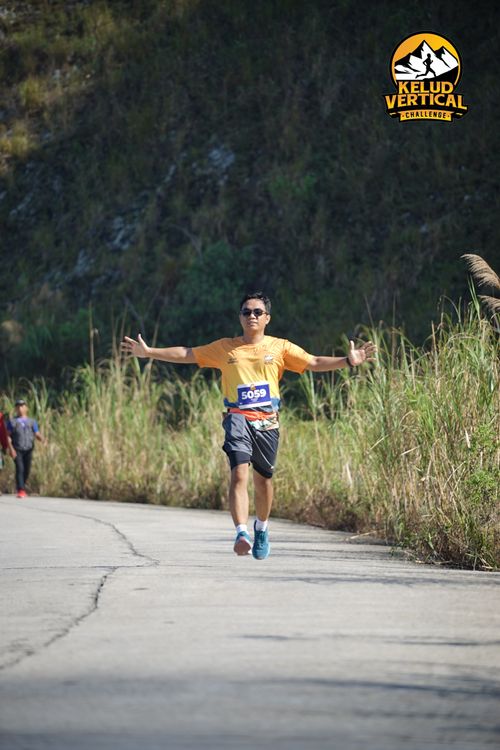 Race photo from Kelud Vertical Challenge 2024