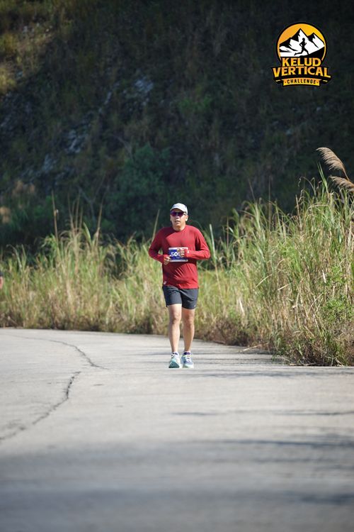 Race photo from Kelud Vertical Challenge 2024