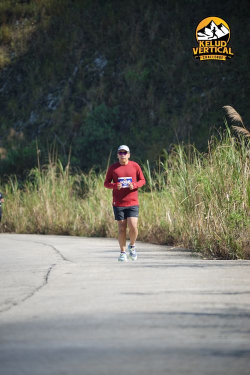 Race photo from Kelud Vertical Challenge 2024
