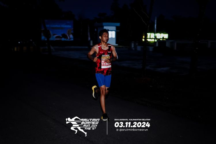 Race photo from Arutmin Borneo Run 2024