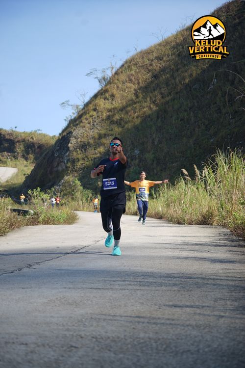 Race photo from Kelud Vertical Challenge 2024