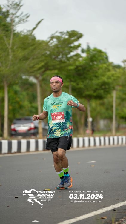 Race photo from Arutmin Borneo Run 2024