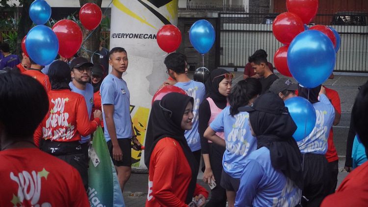 Race photo from Happy One Decade Unpad Runner