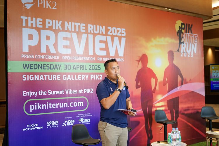 Race photo from PIK NITE RUN VIBES