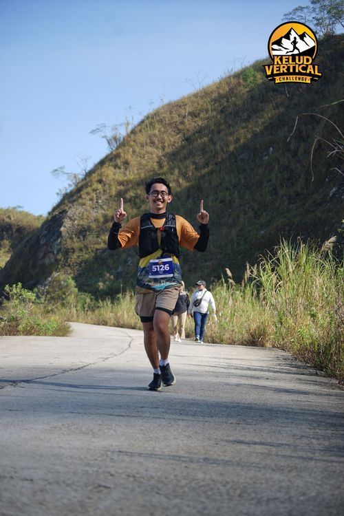 Race photo from Kelud Vertical Challenge 2024