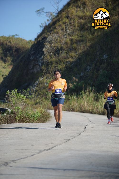 Race photo from Kelud Vertical Challenge 2024