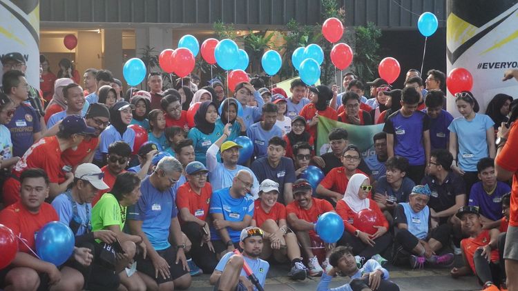 Race photo from Happy One Decade Unpad Runner