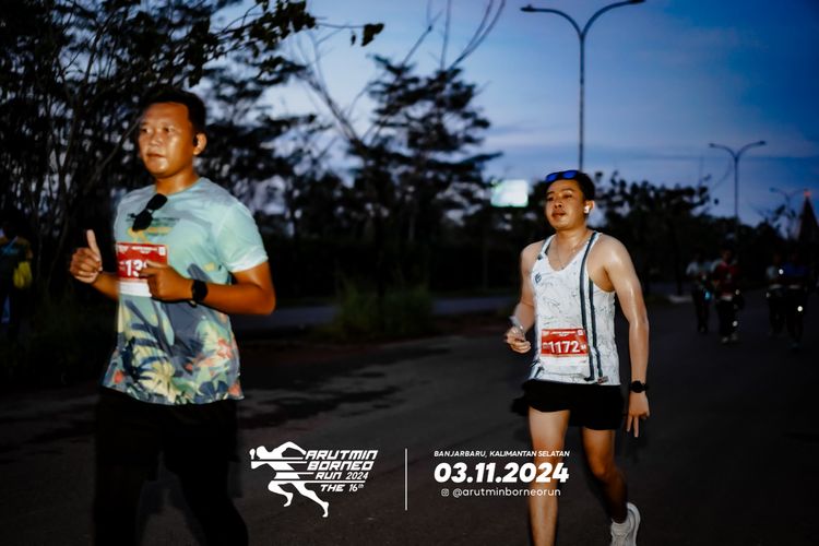 Race photo from Arutmin Borneo Run 2024