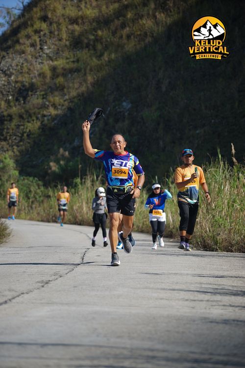 Race photo from Kelud Vertical Challenge 2024