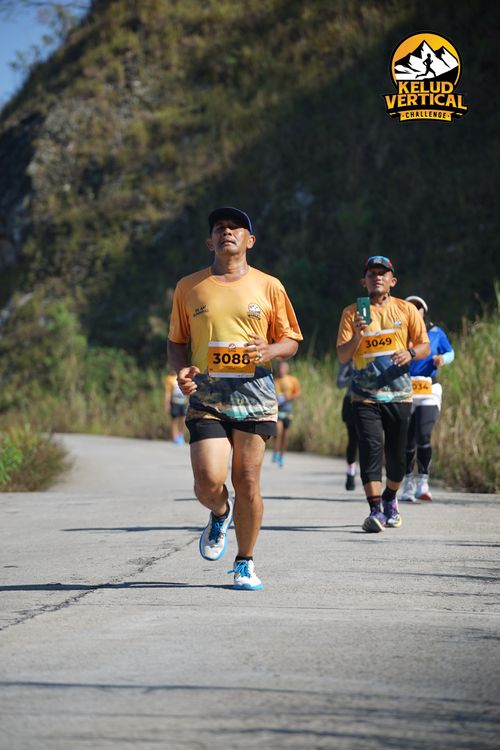 Race photo from Kelud Vertical Challenge 2024