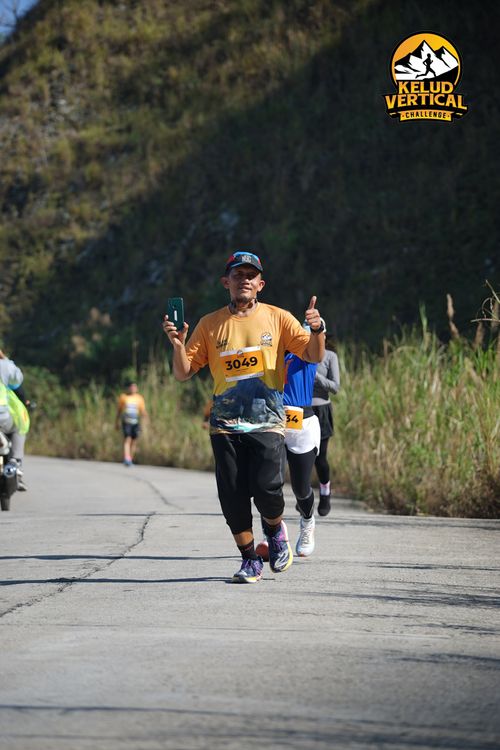 Race photo from Kelud Vertical Challenge 2024